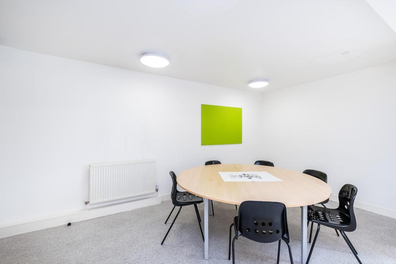 En Suite Rooms, Gillingham - Sk エクステリア 写真